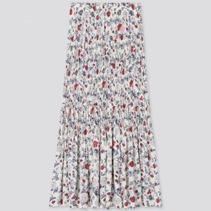 Uniqlo x Ines de la Fressange collaboration floral long skirt